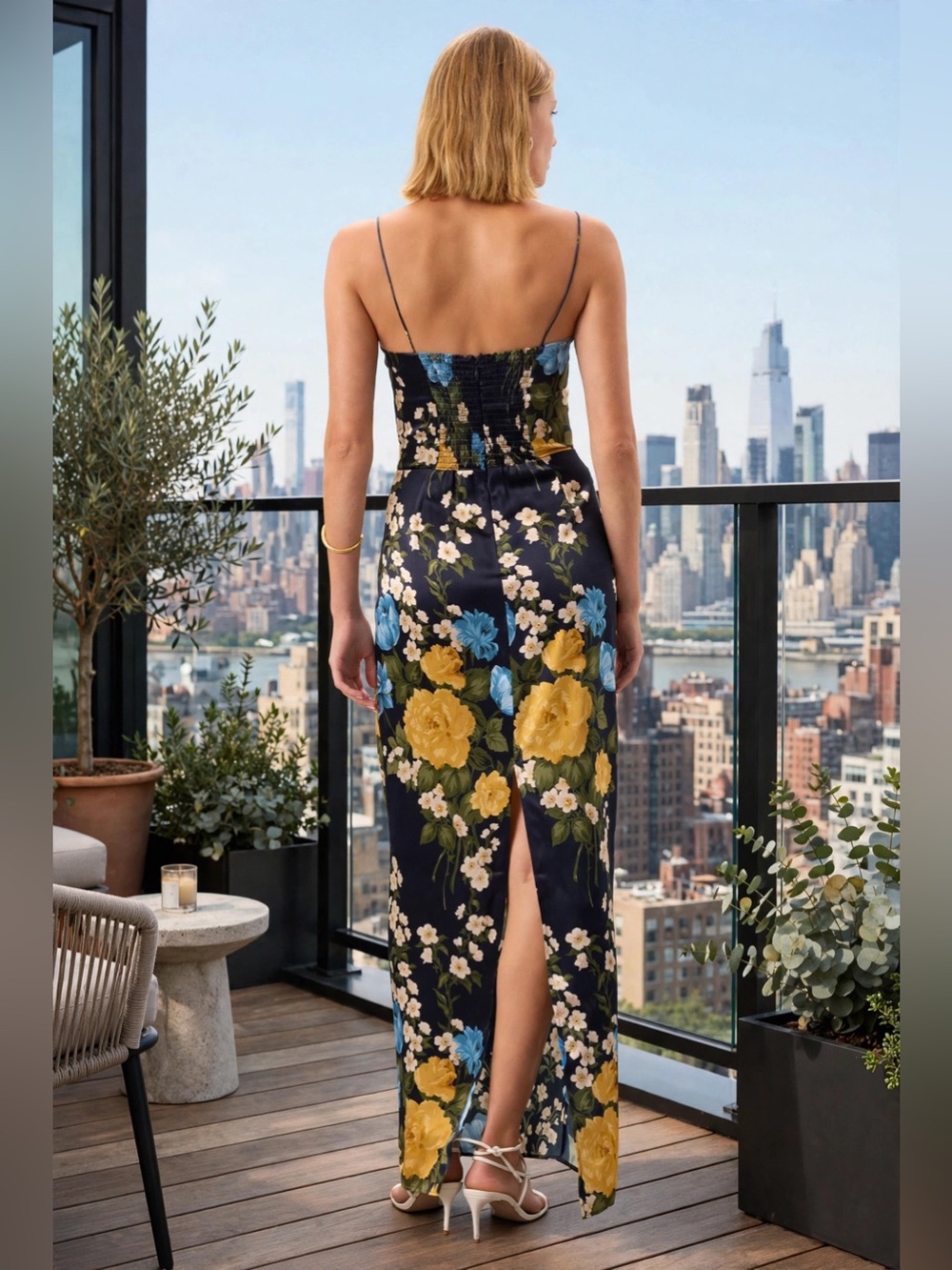Reformation Navy Frankie Silk Dress
Navy Floral Slip Maxi Dress Sz 4. - Picture 5 of 14